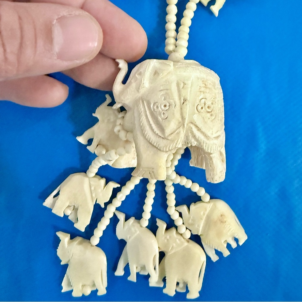 Vintage hand carved Elephant Pendant Necklace Boho